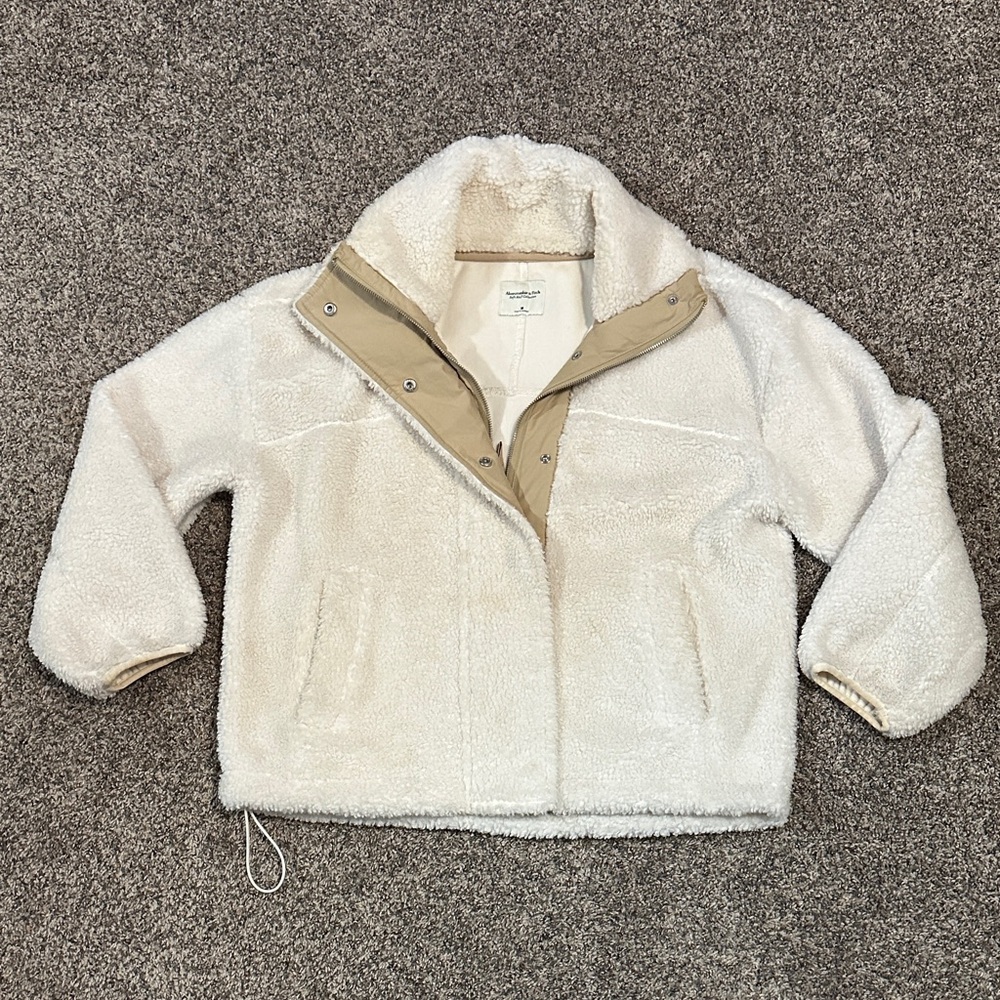 Abercrombie & Fitch Cream Women's Sherpa Jacket Size Medium